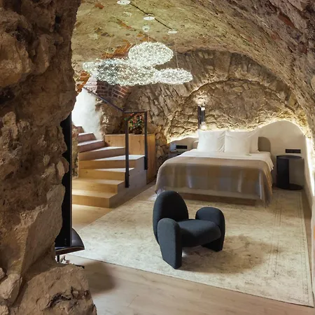 Nomadic Urban Premium Suites-2